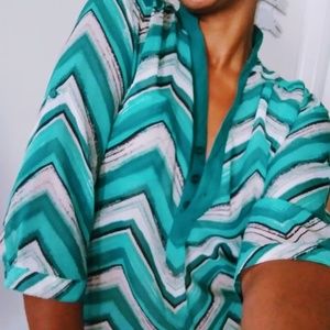 Aqua Geometric Pattern Half Sleeve Blouse Top